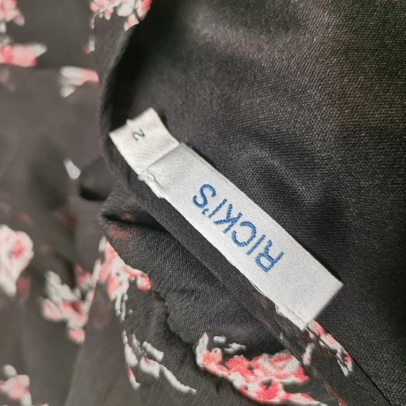 Ricki's Open  Shoulder Dress - Picture 6 of 6